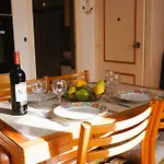 Chez Loulou Clim Terrasse Parking Hébergement de vacances *